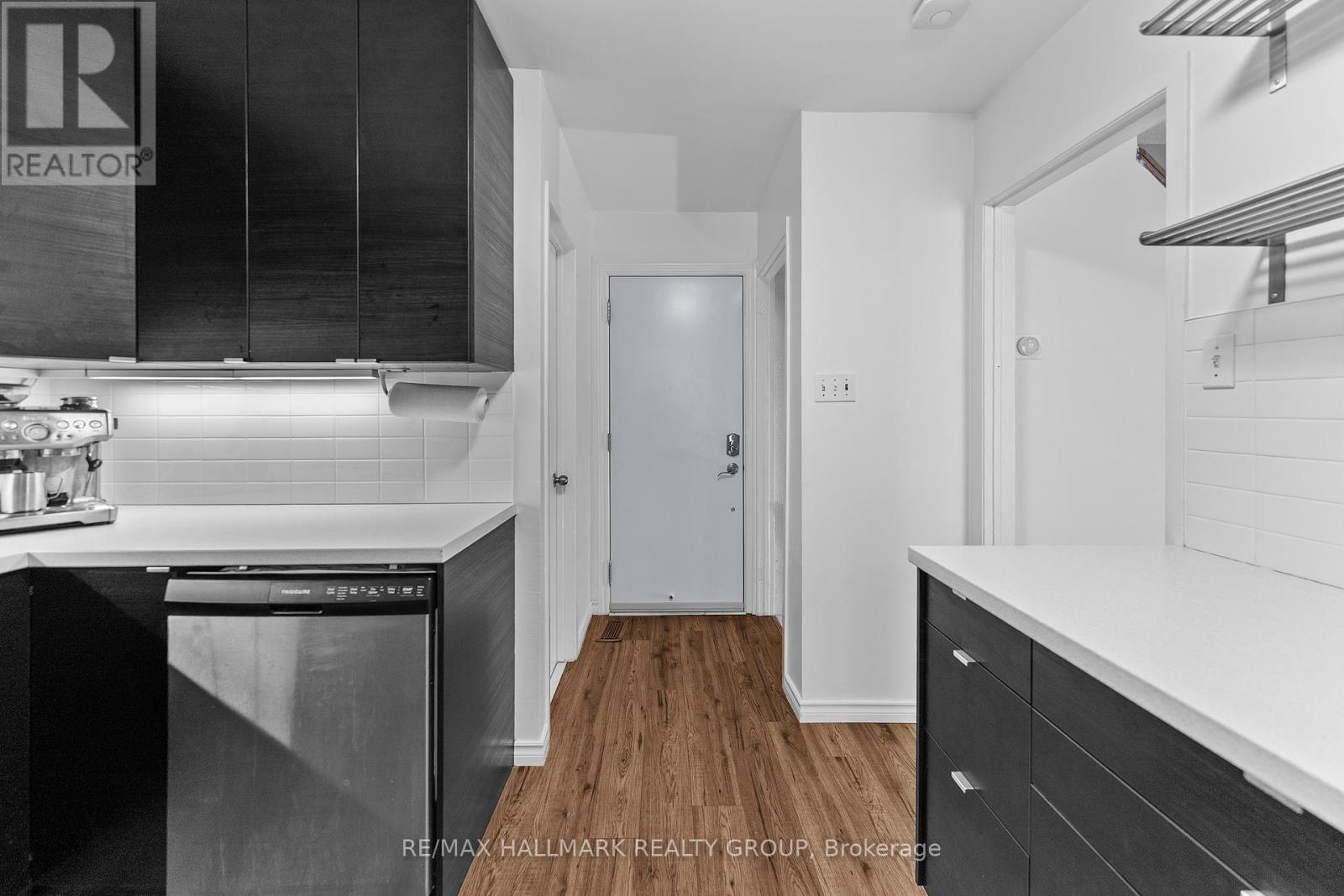 3 Bed, 2 Bath House for Sale in Ottawa – 23 OBERON STREET, Ottawa – MLS# X13490638 - Image 23
