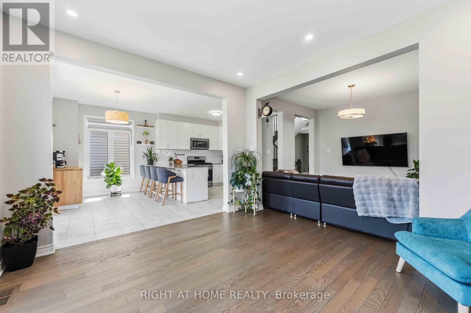 209 QUARTER HORSE STREET - 12