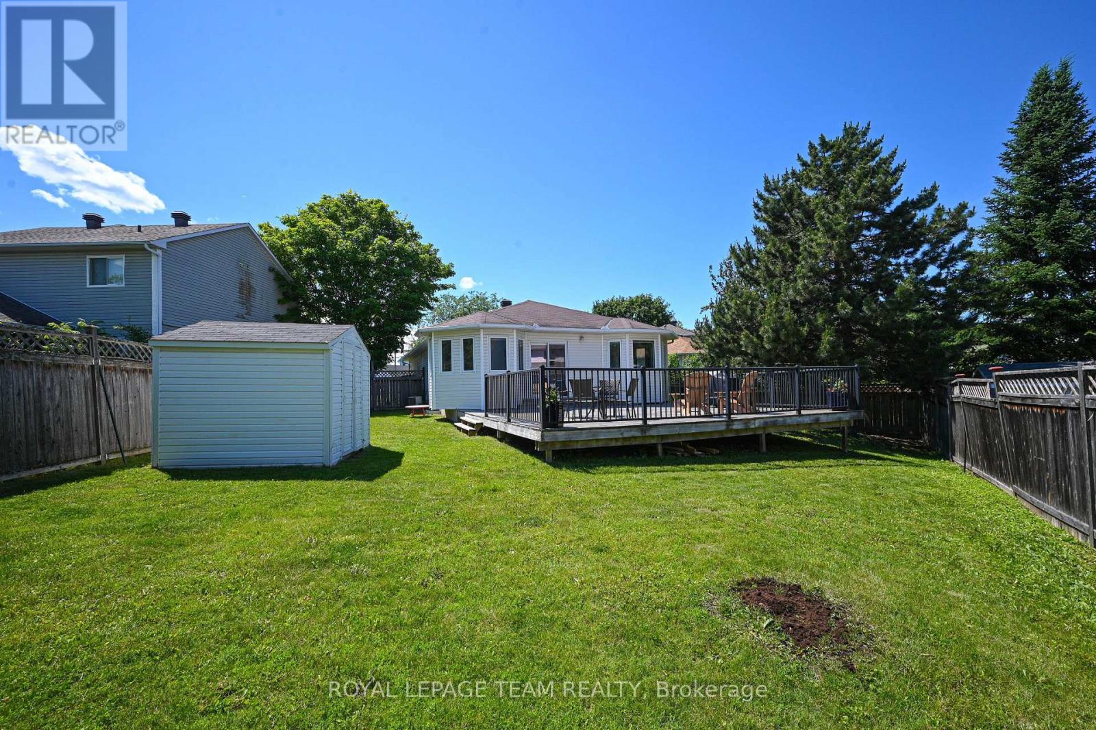 2 Bed, 3 Bath House for Sale in Ottawa – 13 CANDOW CRESCENT, Ottawa – MLS# X13490848 - Image 34