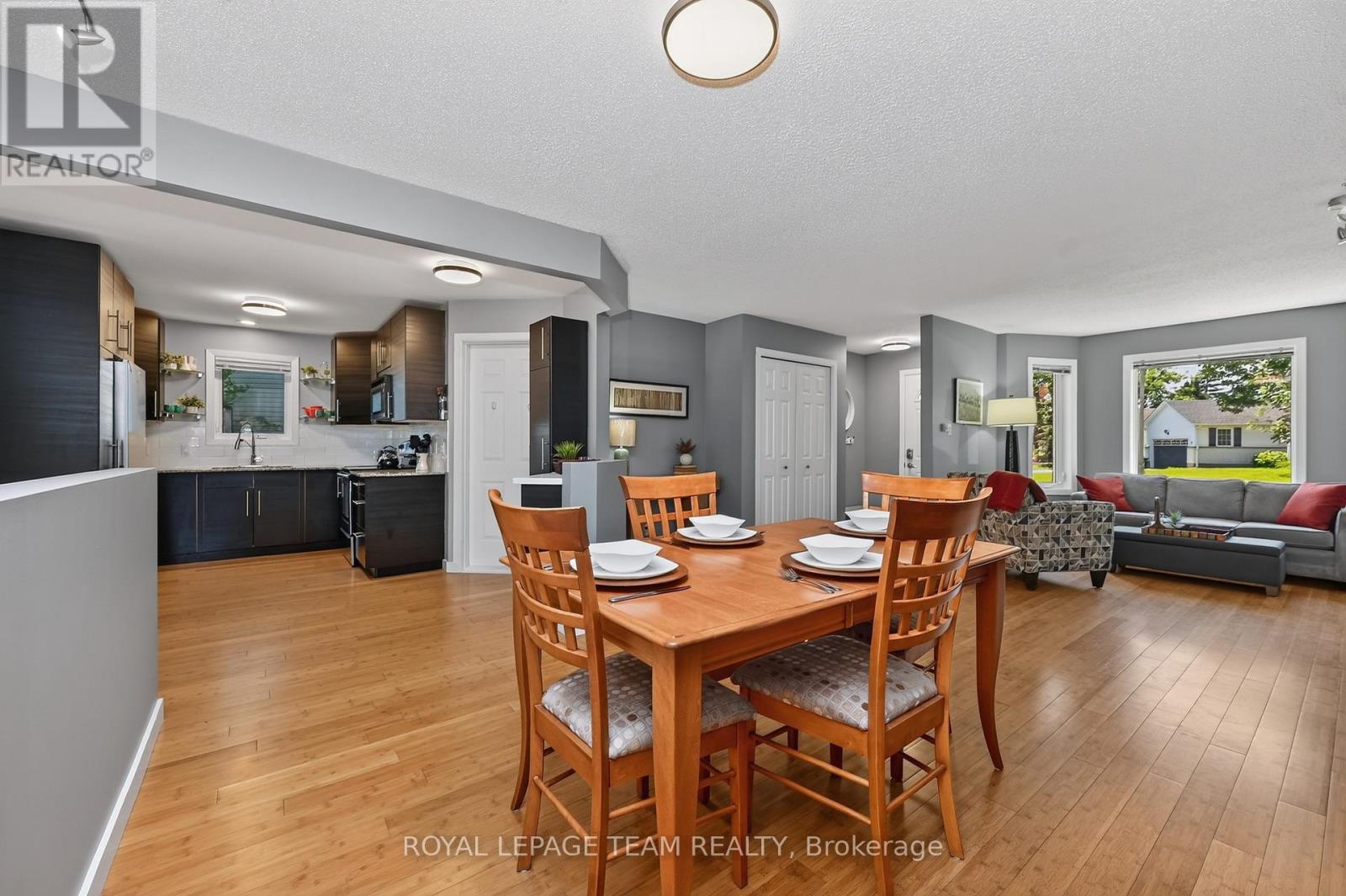 2 Bed, 3 Bath House for Sale in Ottawa – 13 CANDOW CRESCENT, Ottawa – MLS# X13490848 - Image 9