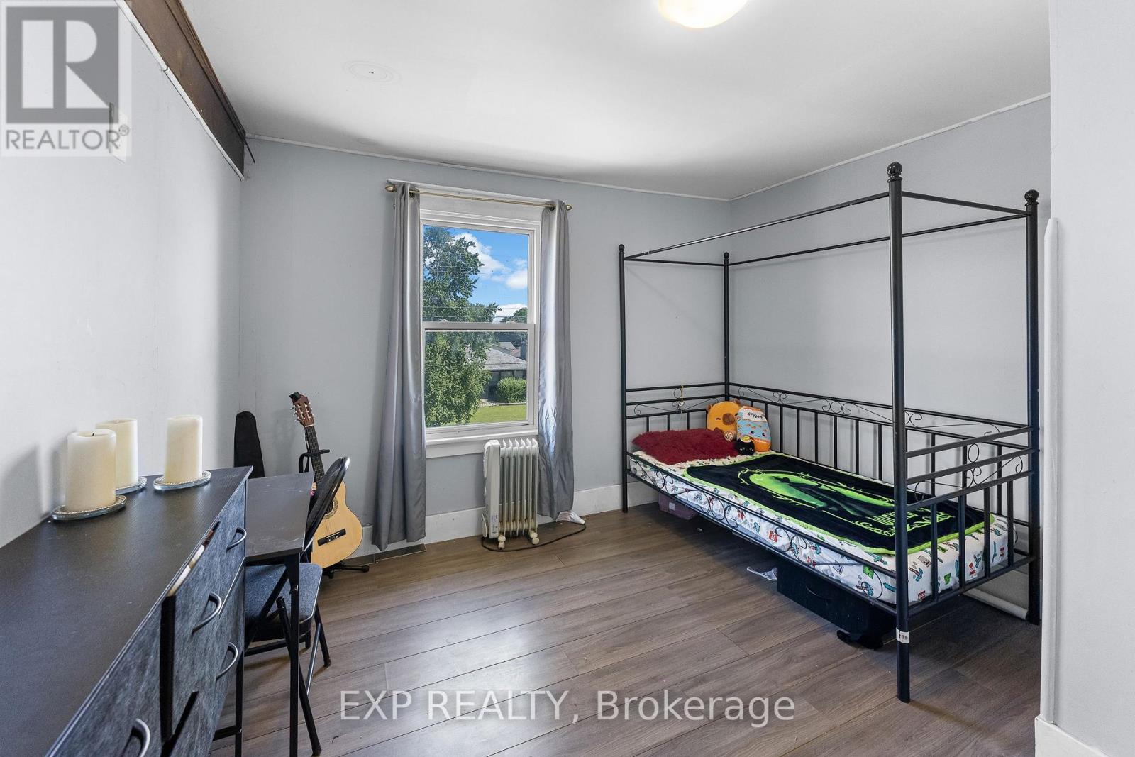 221 BOWEN ROAD - Image 20