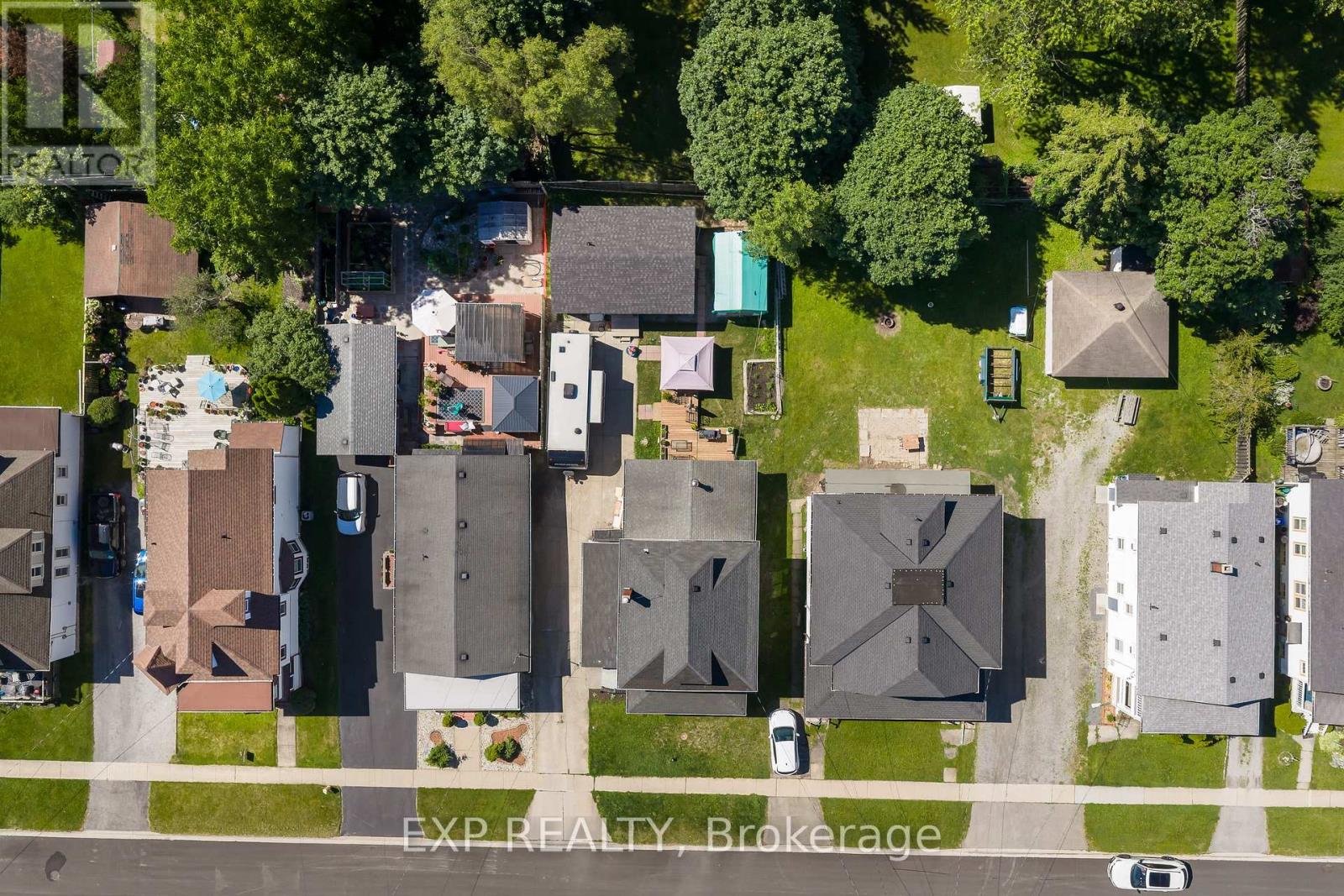221 BOWEN ROAD - 5