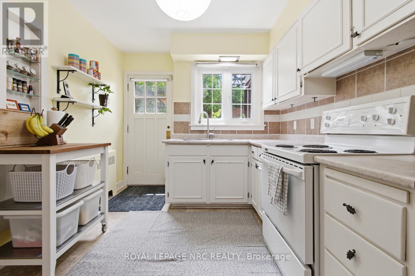 6040 LATSHAW STREET - 16