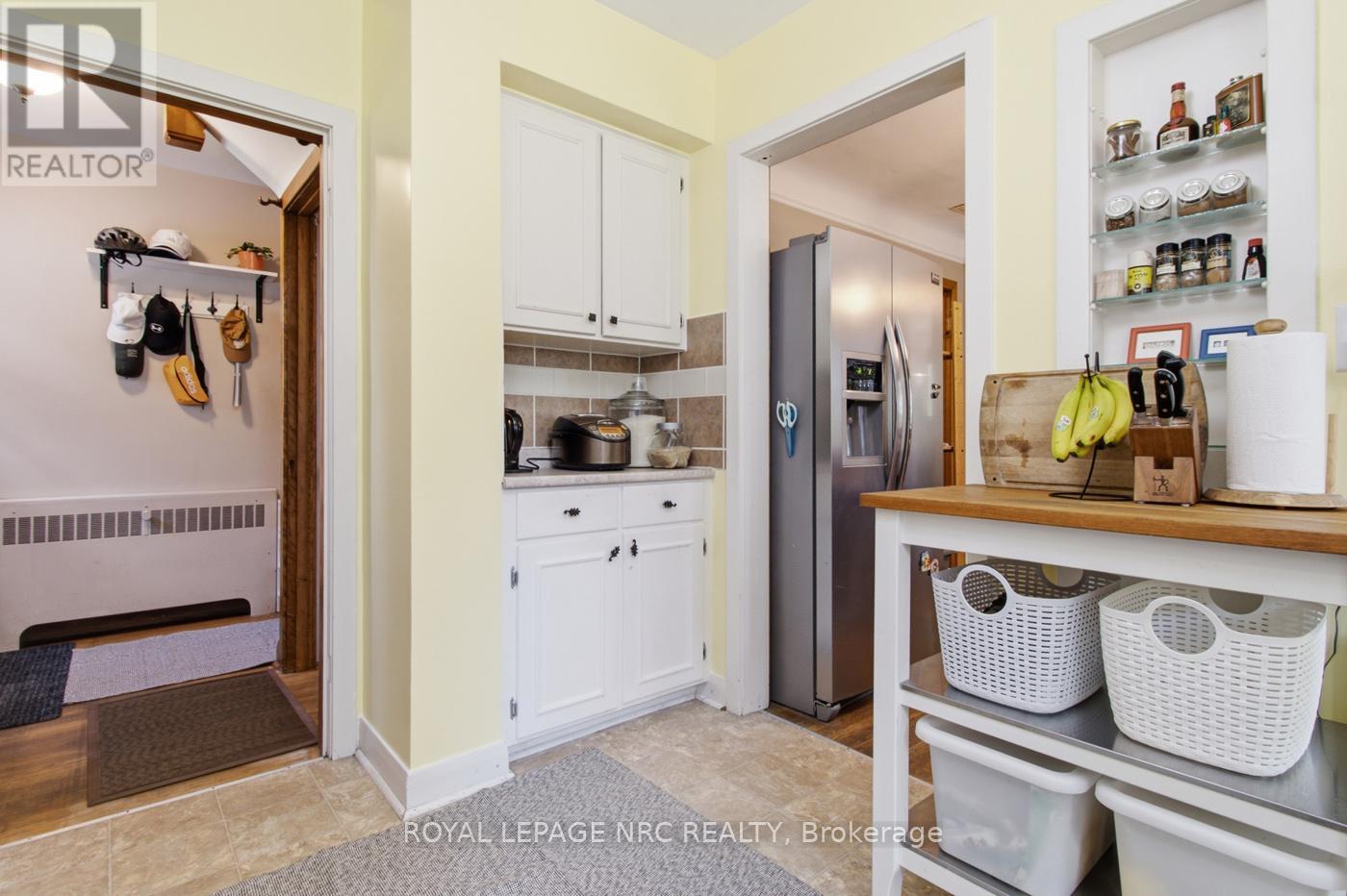 6040 LATSHAW STREET - 18