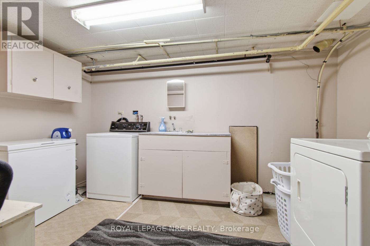 6040 LATSHAW STREET - 31