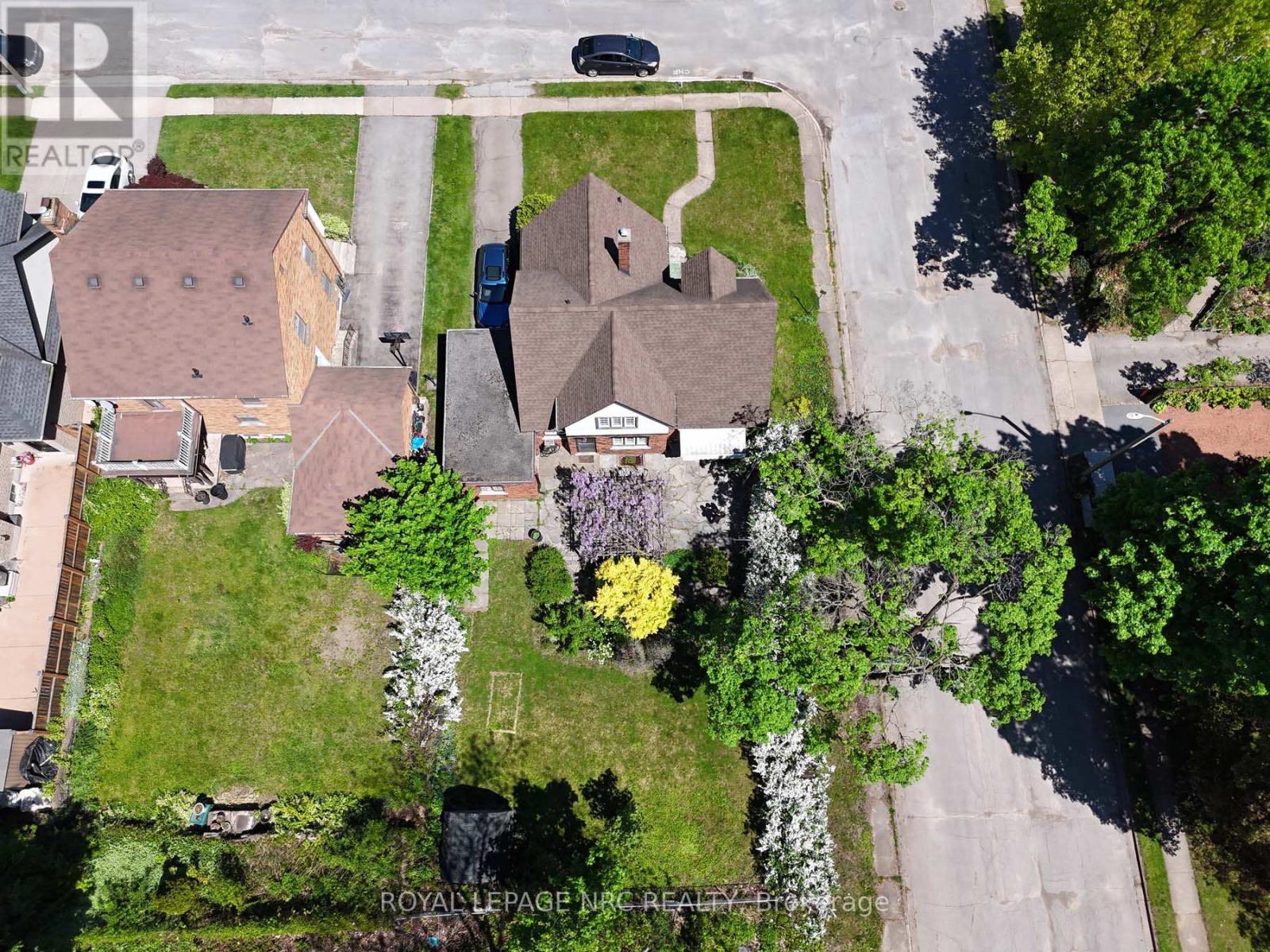 6040 LATSHAW STREET - 5