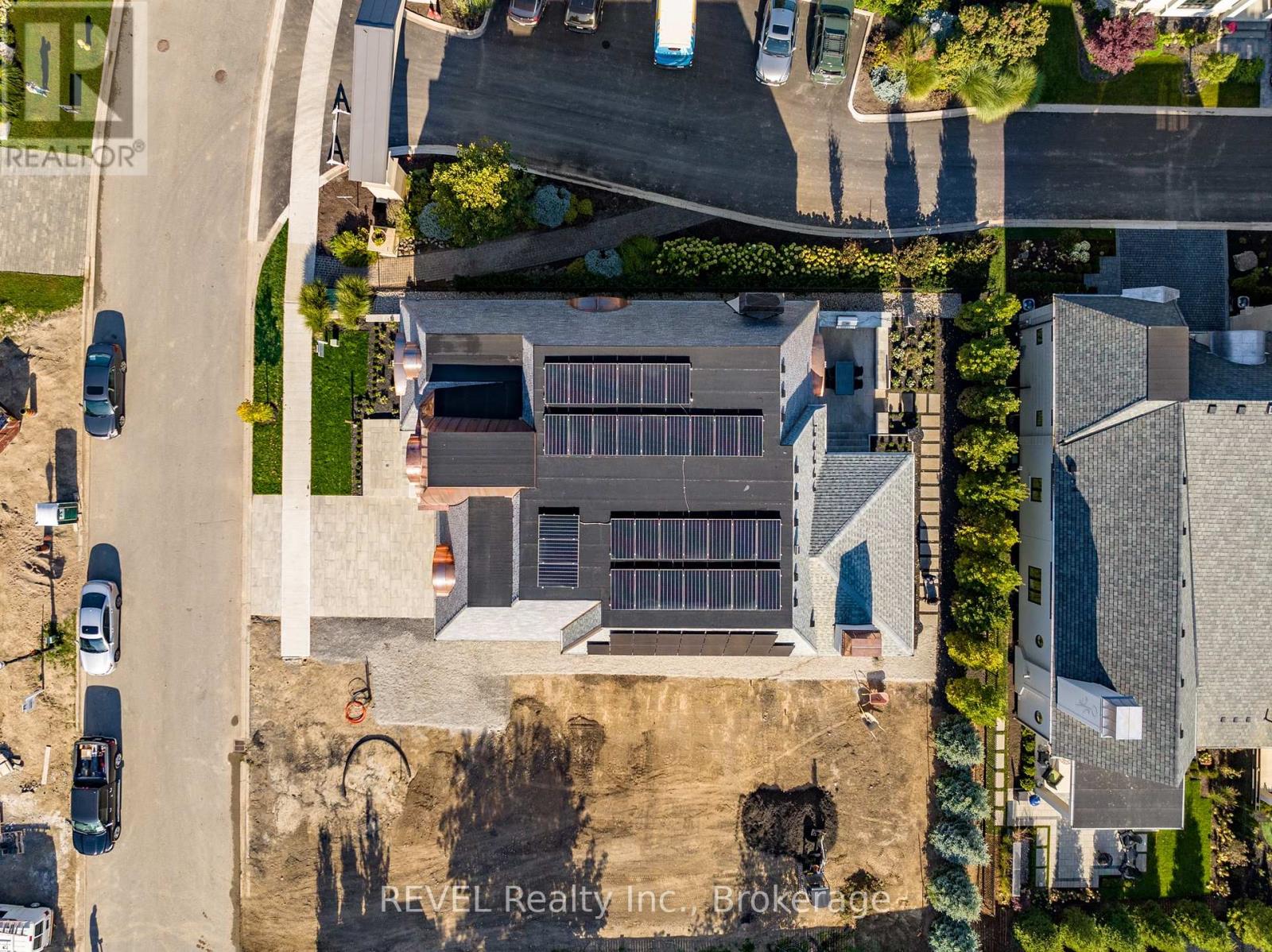 28 COTTAGE STREET - 3