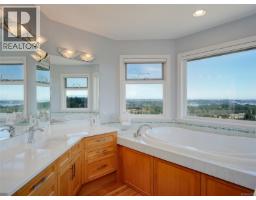 2645 Platinum Pl, Langford, BC V9B6A7 Photo 24