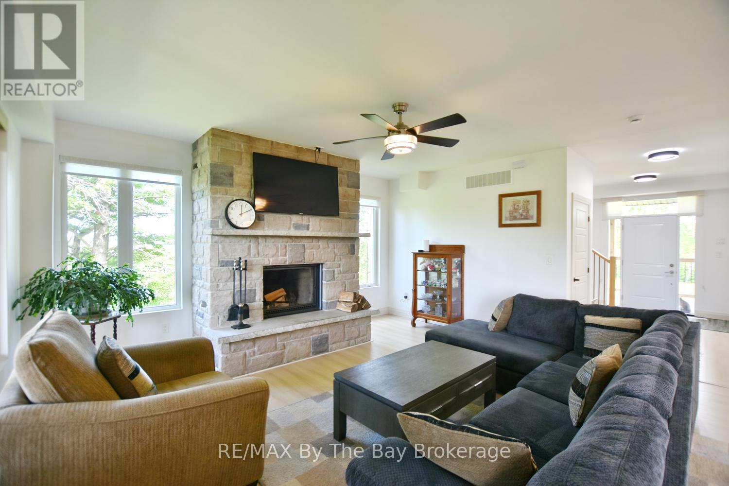 2946 92 COUNTY ROAD - 10