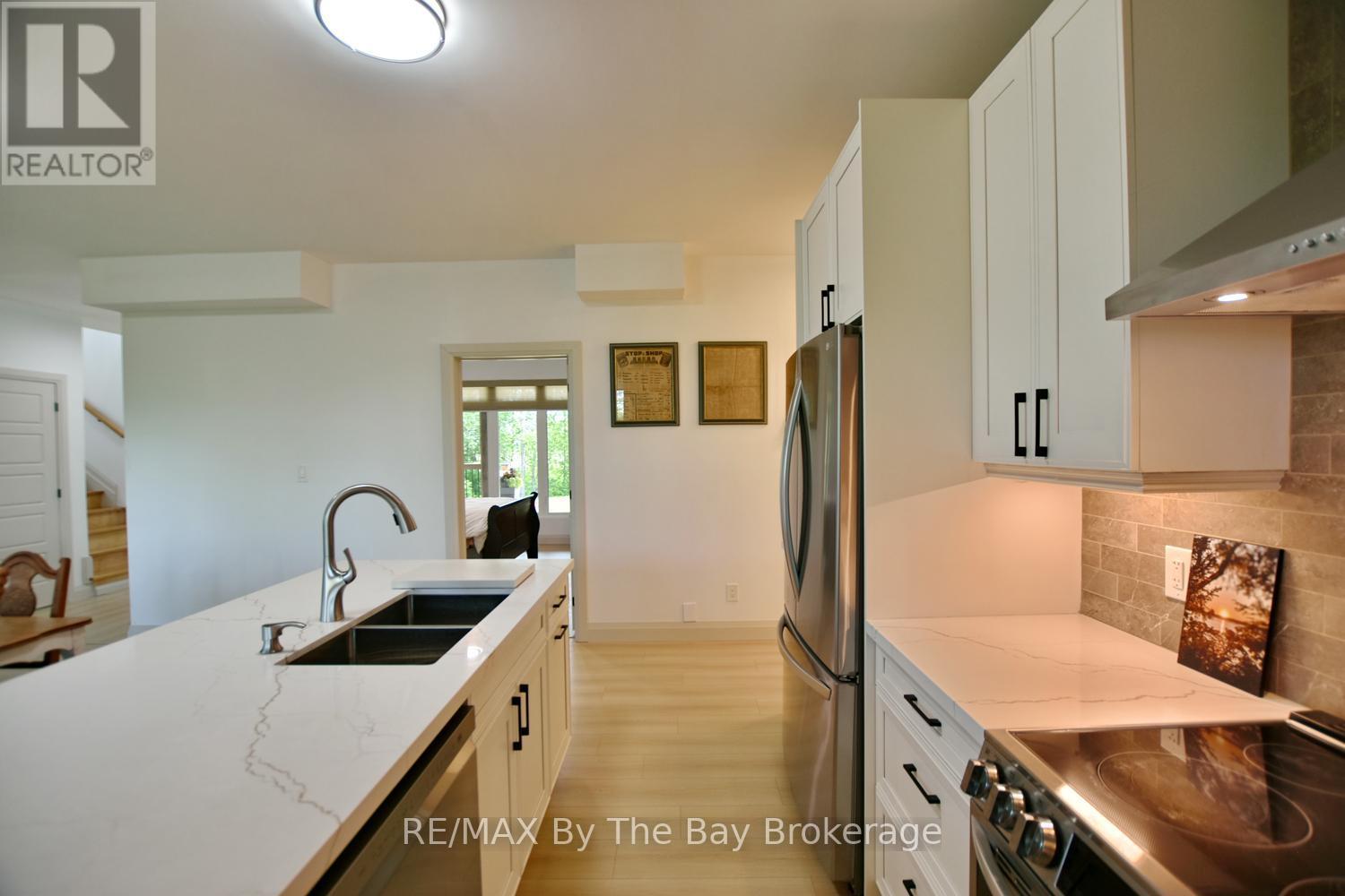 2946 92 COUNTY ROAD - 17