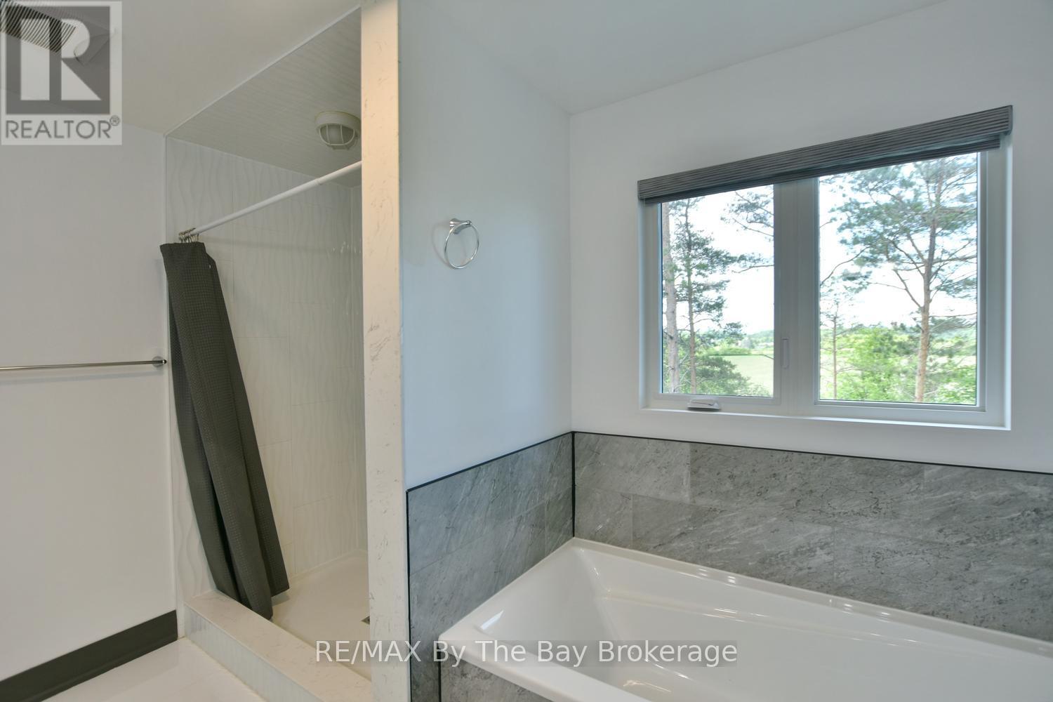 2946 92 COUNTY ROAD - 29