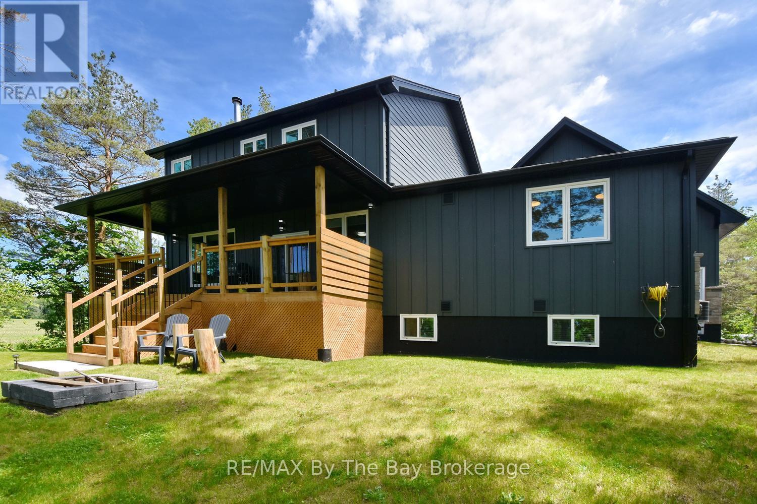 2946 92 COUNTY ROAD - 3