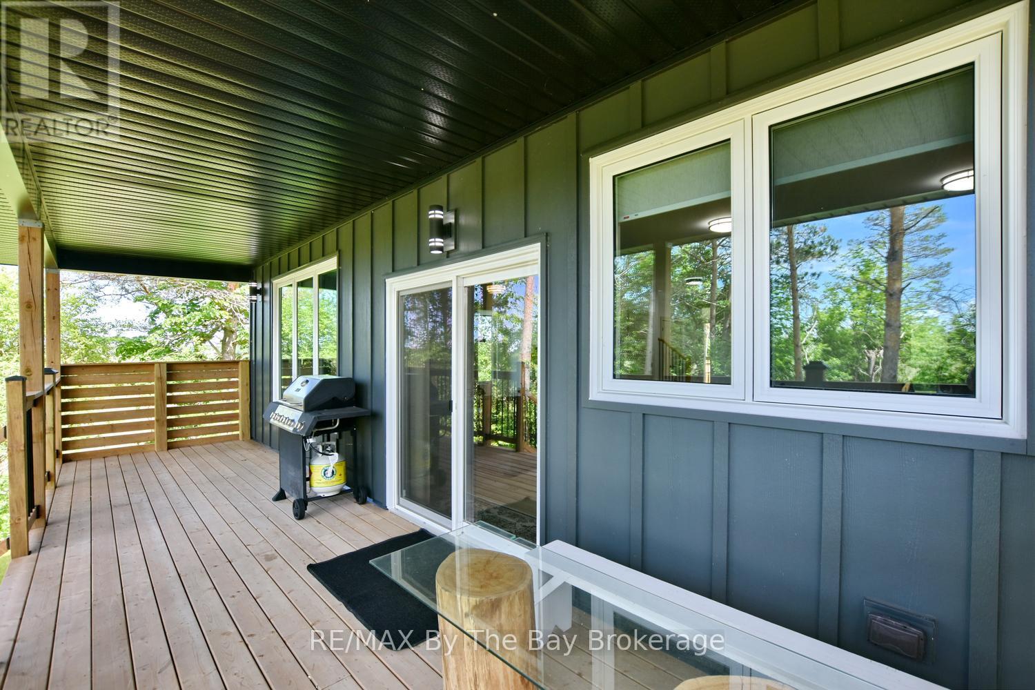 2946 92 COUNTY ROAD - 41