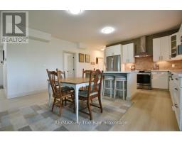 2946 92 County Road, Springwater, ON L9Z2X2 Photo 13