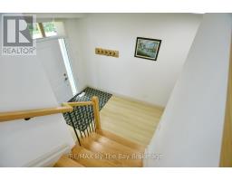 2946 92 County Road, Springwater, ON L9Z2X2 Photo 24