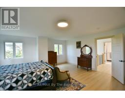 2946 92 County Road, Springwater, ON L9Z2X2 Photo 27
