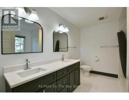 2946 92 County Road, Springwater, ON L9Z2X2 Photo 28