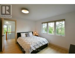 2946 92 County Road, Springwater, ON L9Z2X2 Photo 30