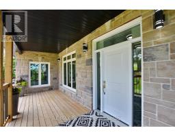 Kitchen - 2946 92 County Road, Springwater, ON L9Z2X2 Photo 6