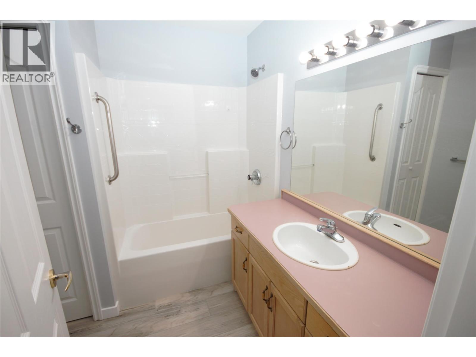 #100 6805 Cottonwood Drive - 18
