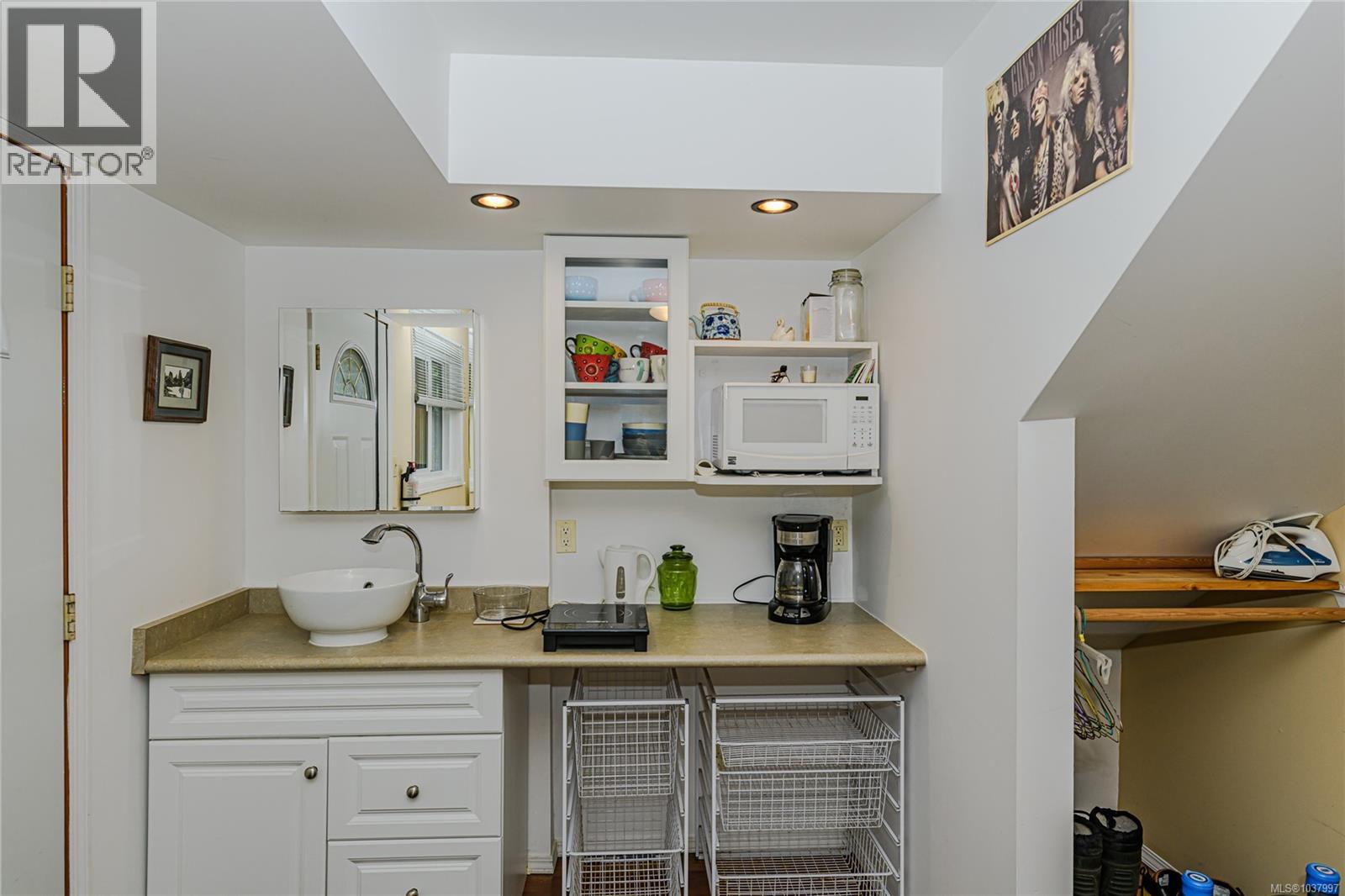 105 Byron Rd - 28