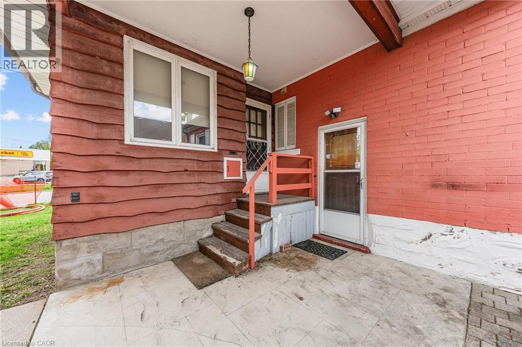 497 VICTORIA Street S - 9