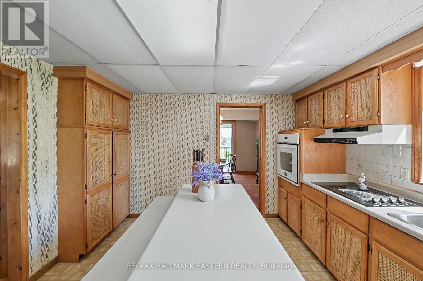 473 SUNSET CRESCENT - 19