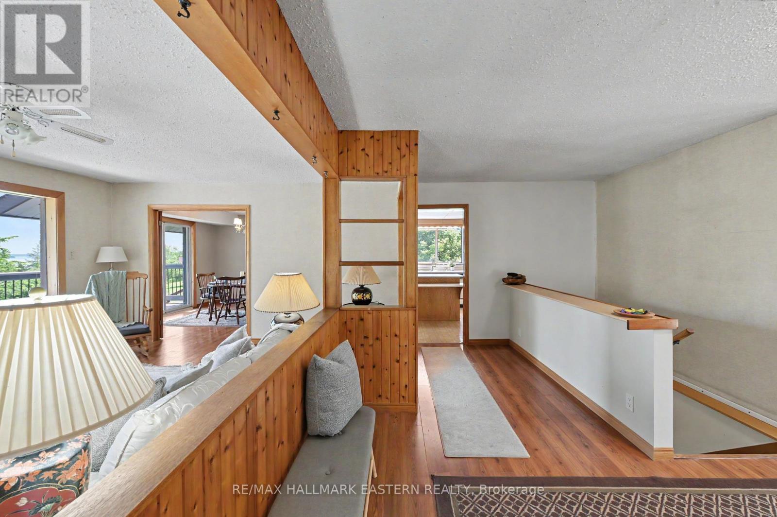 473 SUNSET CRESCENT - 25
