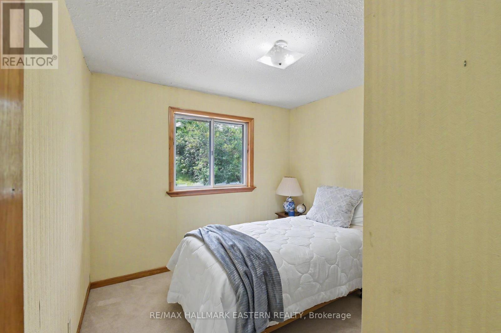 473 SUNSET CRESCENT - 26