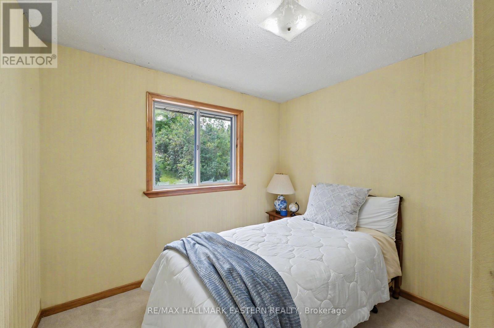 473 SUNSET CRESCENT - 28