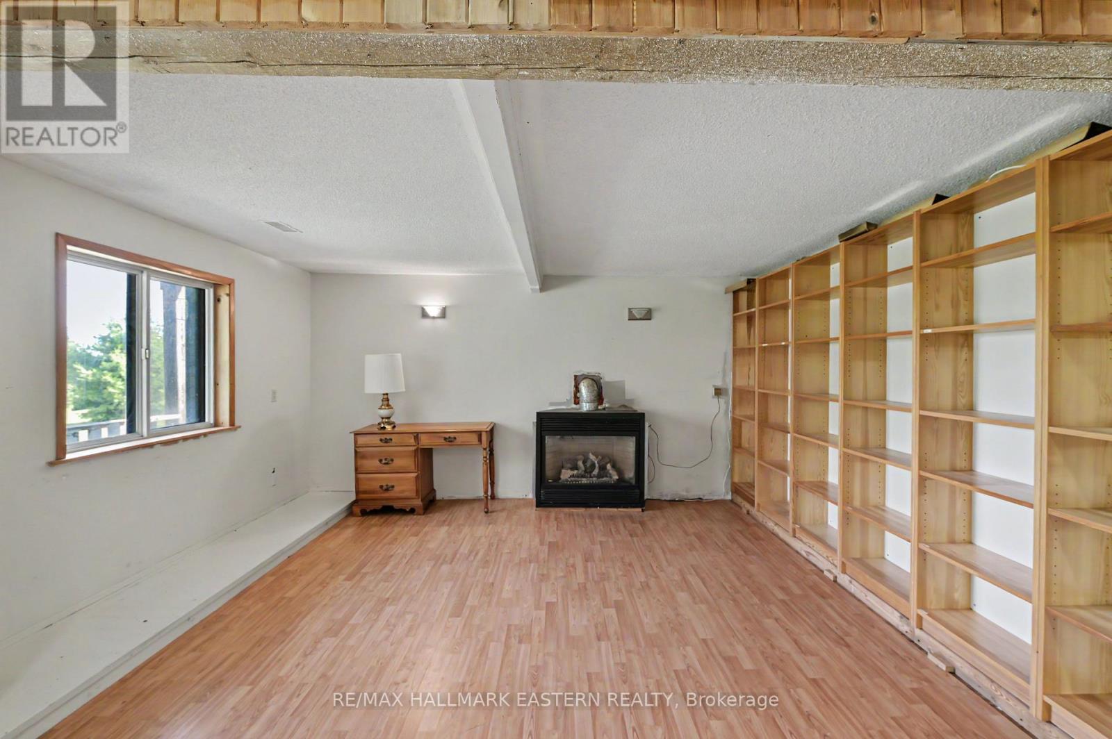 473 SUNSET CRESCENT - 35