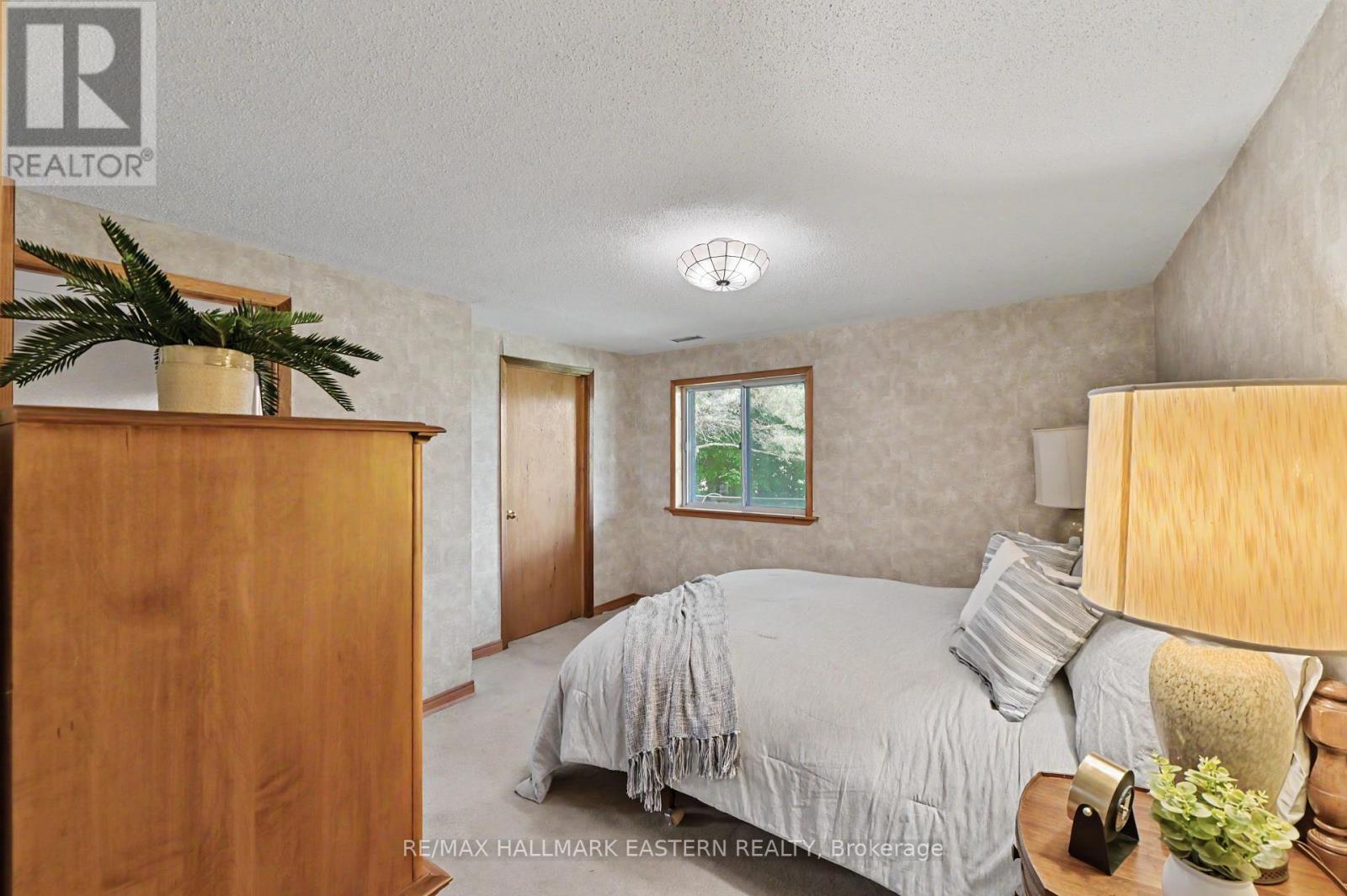 473 SUNSET CRESCENT - 39