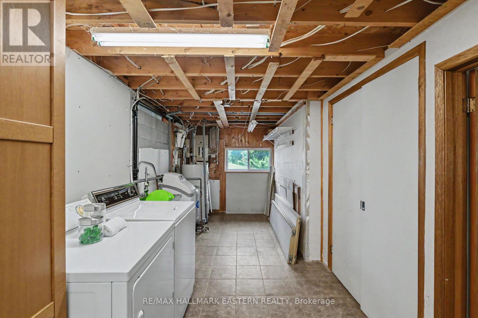 473 SUNSET CRESCENT - 43