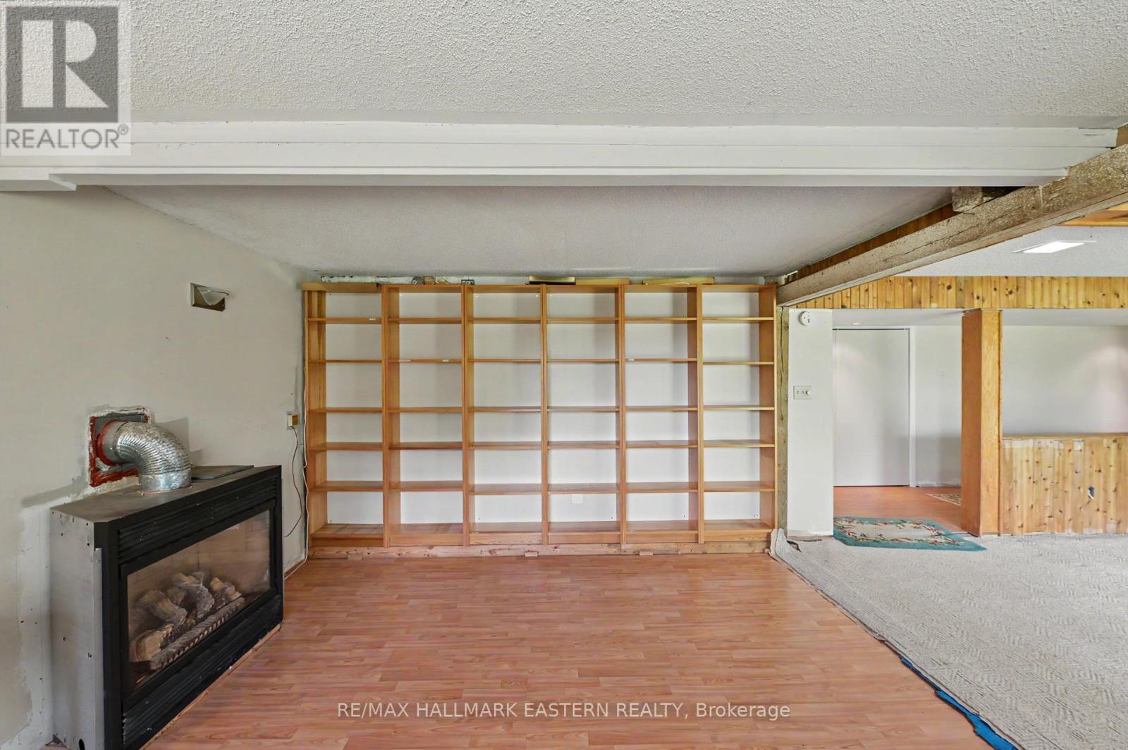 473 SUNSET CRESCENT - 44