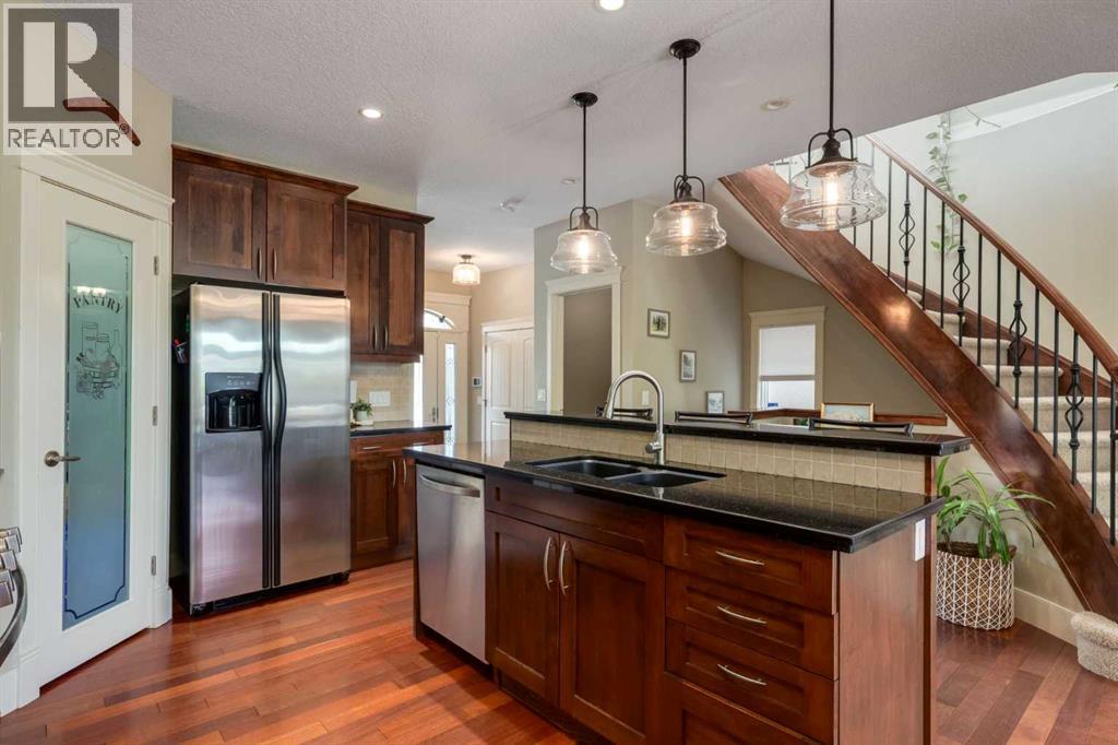 2421 1 Avenue NW — photo 11