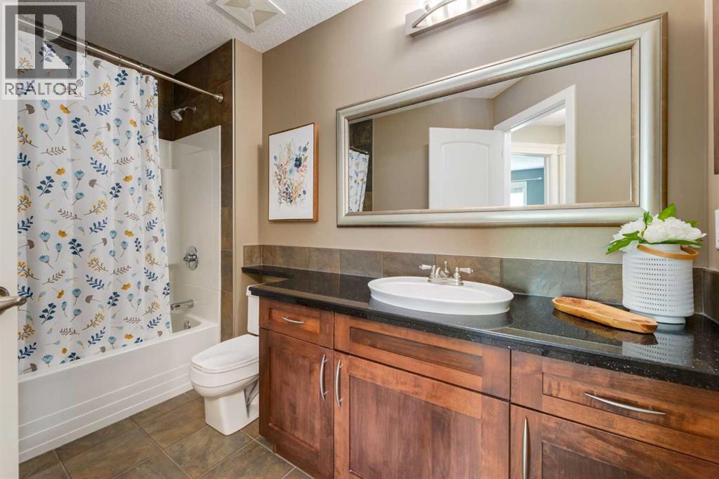 2421 1 Avenue NW — photo 33