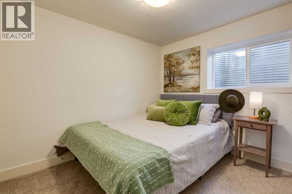 2421 1 Avenue NW — photo 42