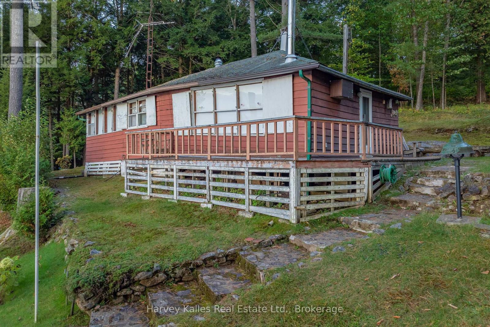 #2 1028 SOUTH TOOKE LAKE ROAD - 11