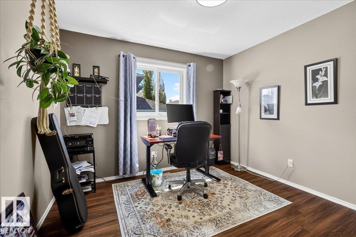 7936 165 AV NW — photo 19