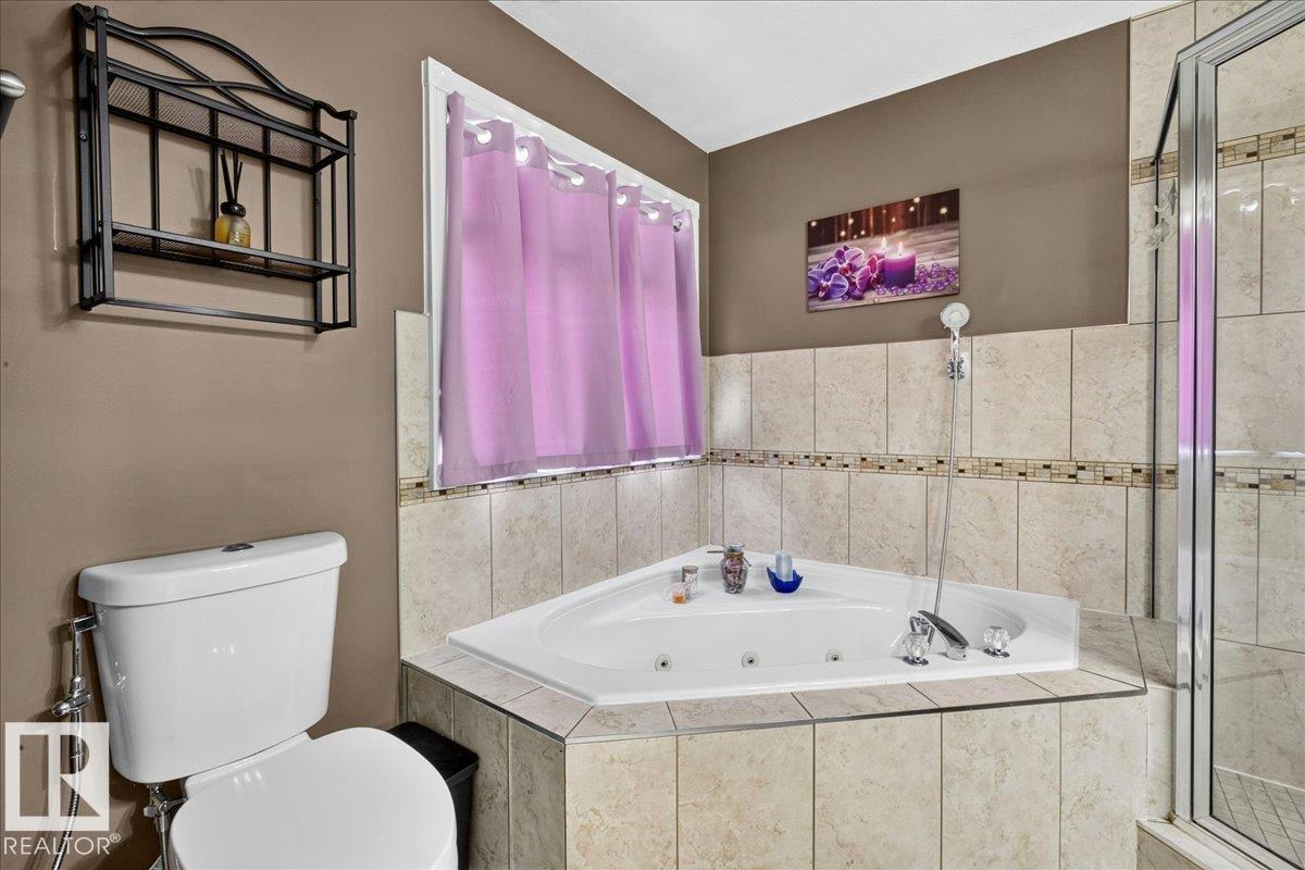 7936 165 AV NW — photo 23