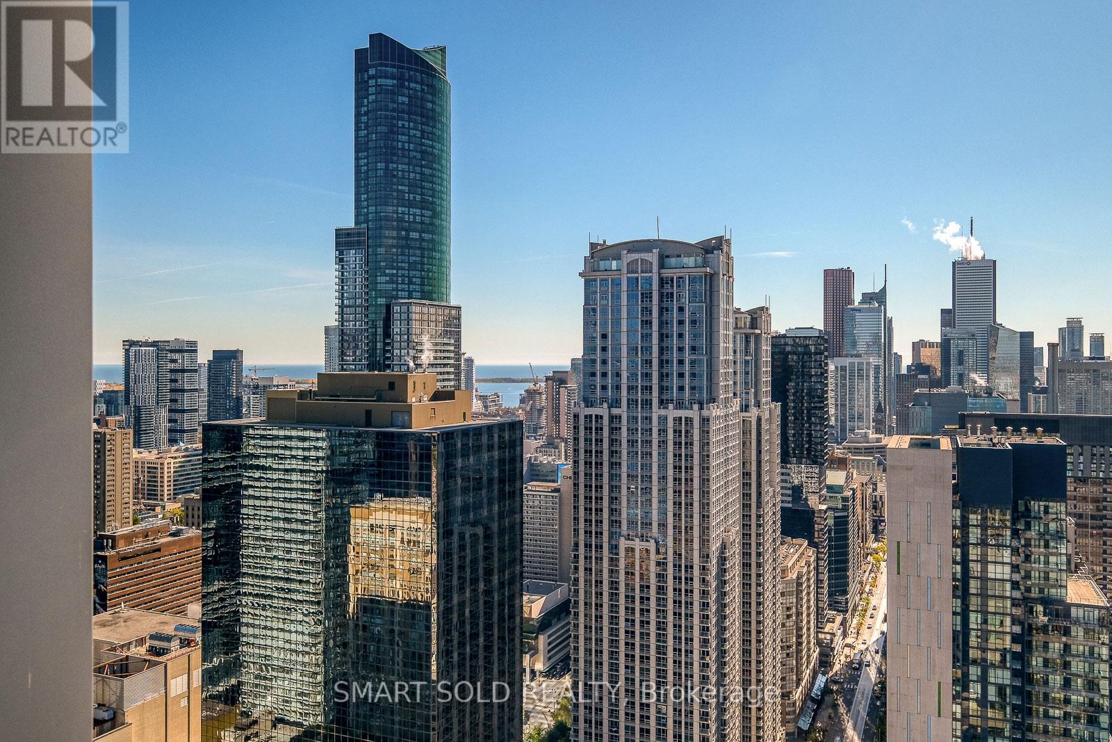#4010 832 BAY STREET - Image 12