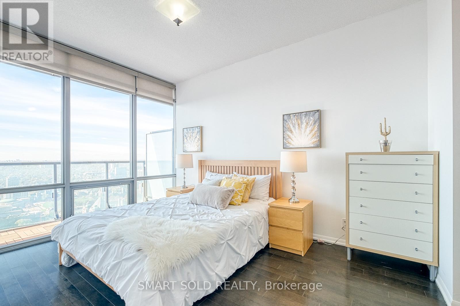 #4010 832 BAY STREET - Image 17