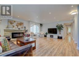 Bedroom 2 - 37 Lauralynn Crescent, Toronto, ON M1S2H3 Photo 6