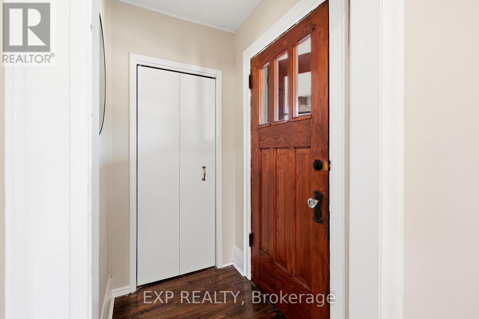 652 HORTOP STREET - 13