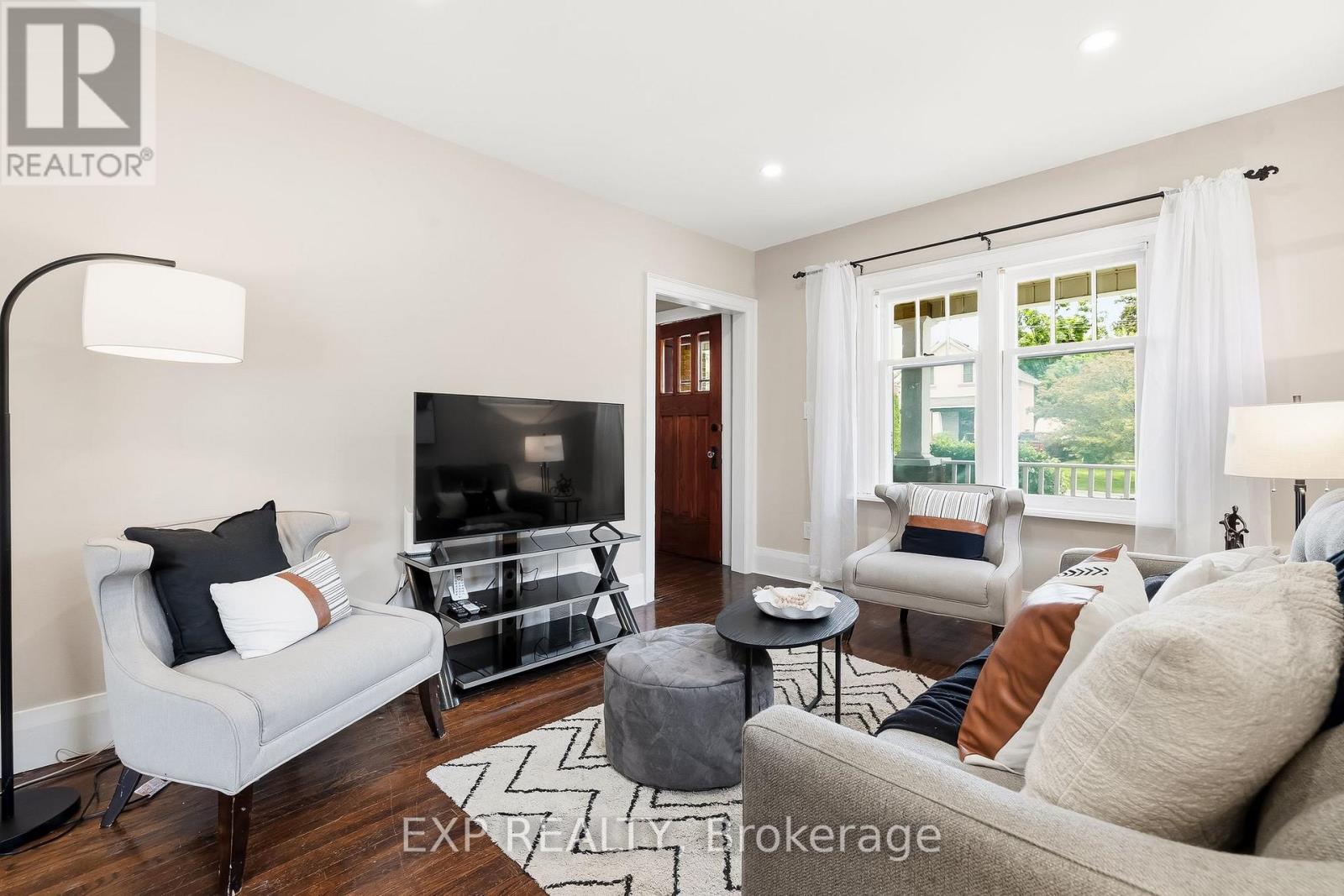 652 HORTOP STREET - 16