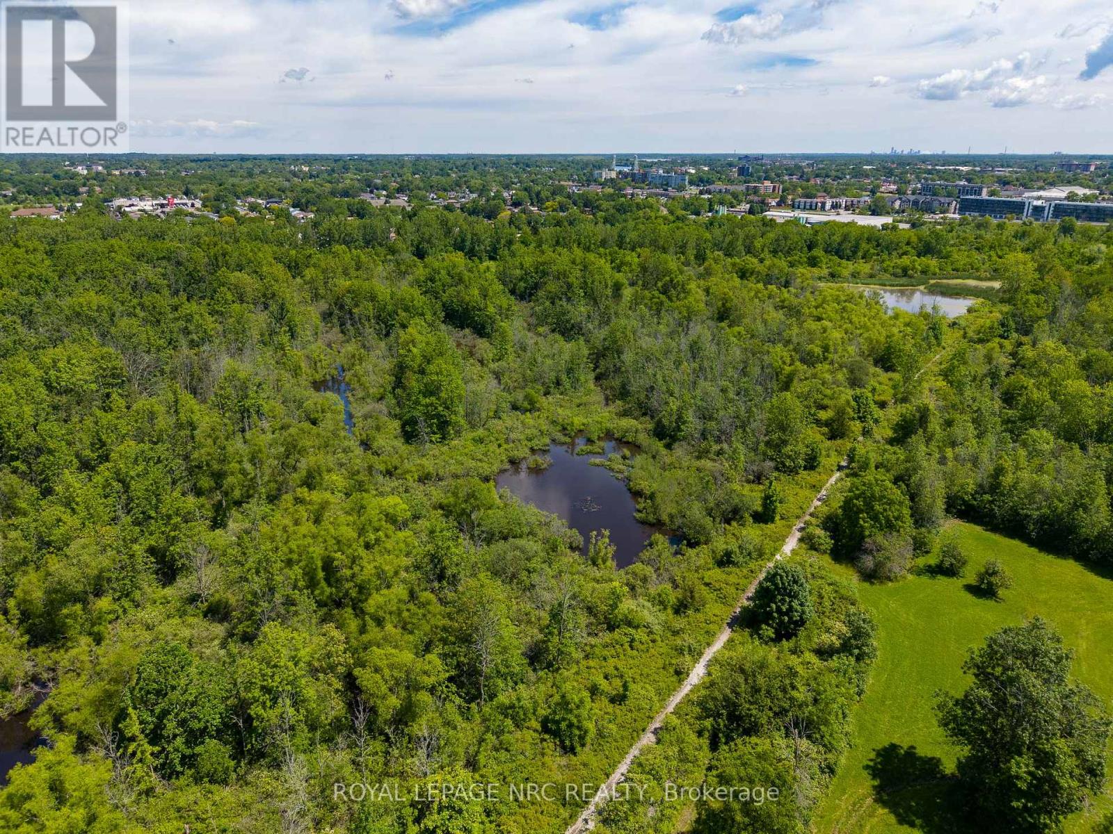 409 BROADWAY AVENUE - 28