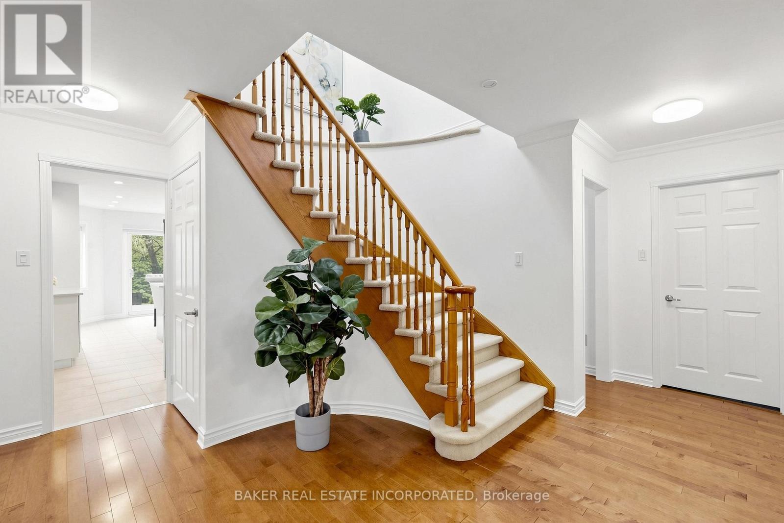 670 LESLIE VALLEY DRIVE - 24