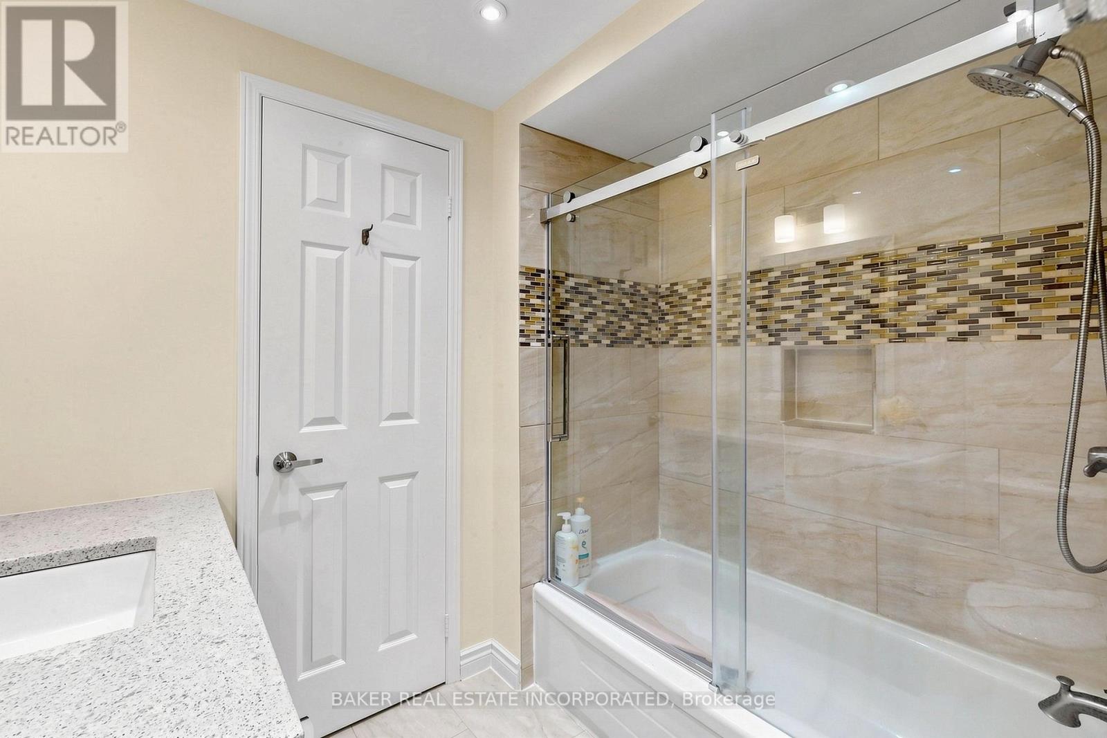 670 LESLIE VALLEY DRIVE - 41