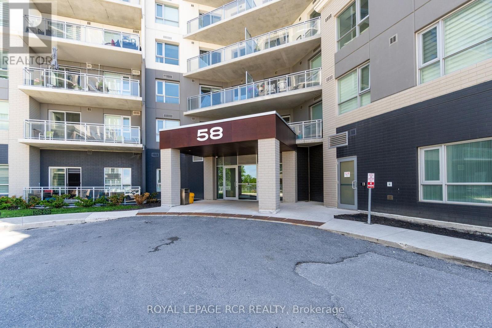 #1112 58 LAKESIDE TERRACE - 1