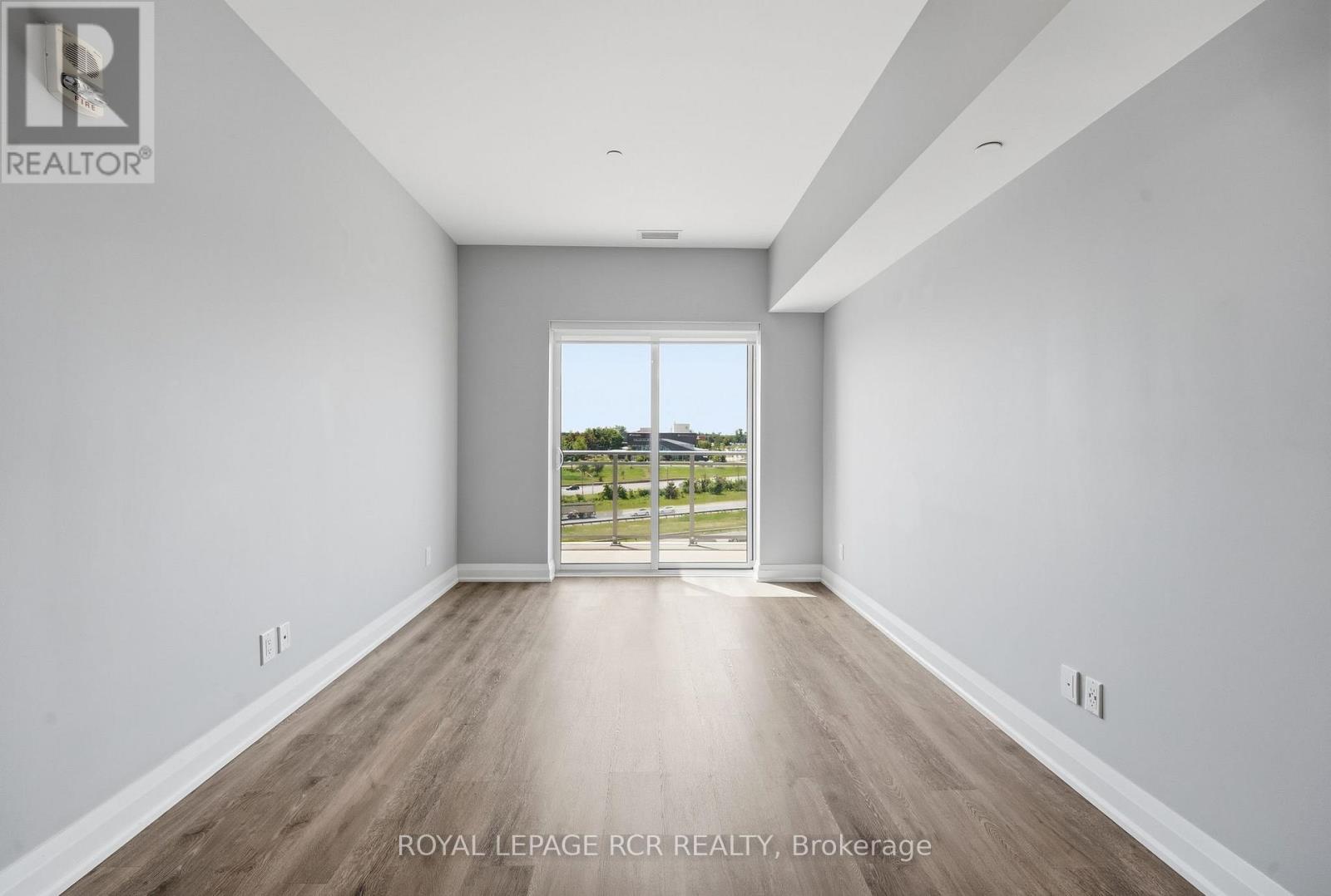 #1112 58 LAKESIDE TERRACE - 12